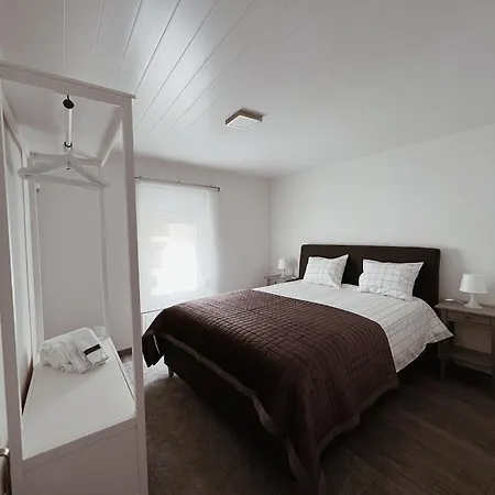 Cantinhos Da Serra E Sope, * Soure